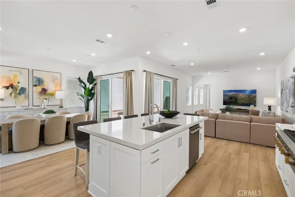 Unit for sale at 446 Sonia, Irvine, CA 92618
