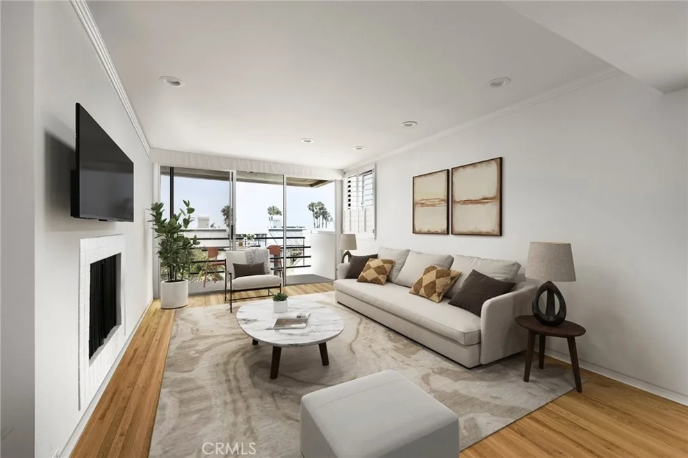 Unit for sale at 2960 Neilson Way, Santa Monica, CA 90405