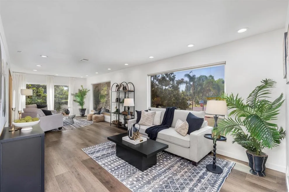 Unit for sale at 540 Hawthorn, San Diego, CA 92101