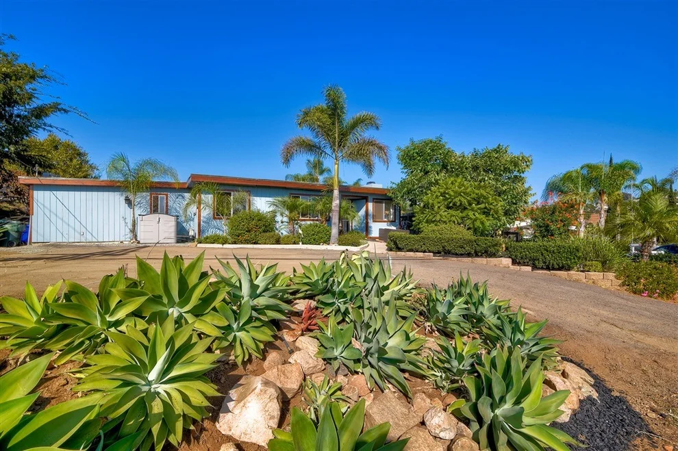 Unit for sale at 1420 Alta Vista Dr, Vista, CA 92084