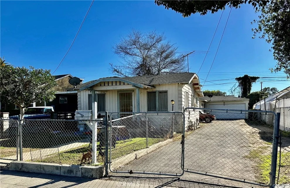 Unit for sale at 1622 1624 W 2nd Street, Santa Ana, CA 92703