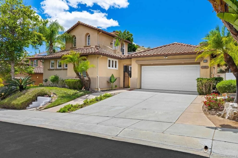 Unit for sale at 3329 Wild Oak LN, Escondido, CA 92027