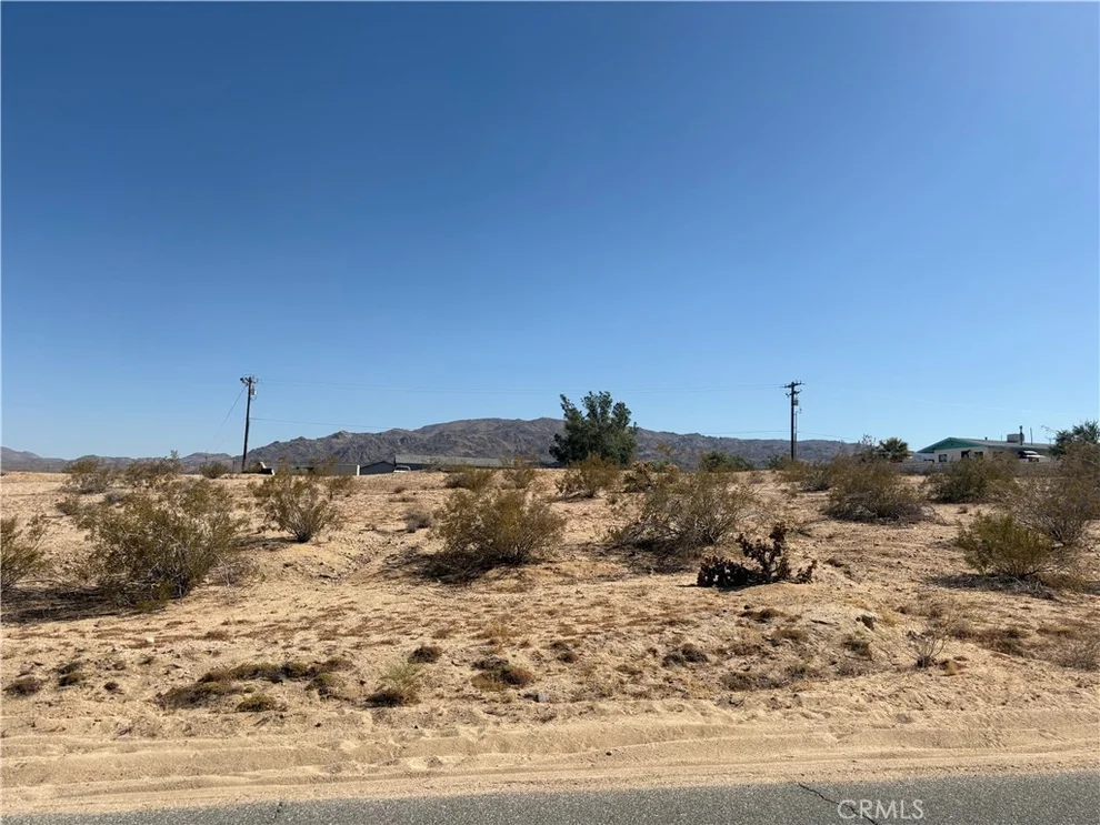 Unit for sale at 101 Desert Trail Drive, 29 Palms, CA 92277