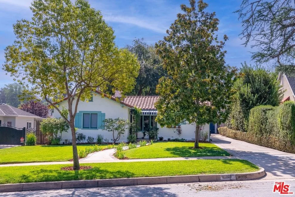 Unit for sale at 150 Arlington Drive, Pasadena, CA 91105