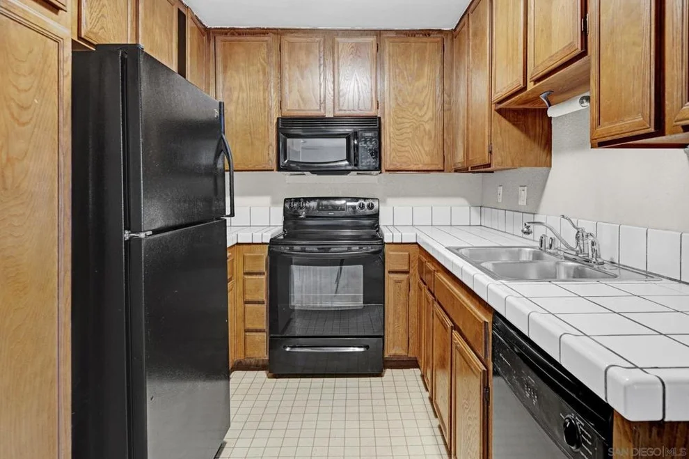 Unit for sale at 4262 Parks Ave, La Mesa, CA 91941