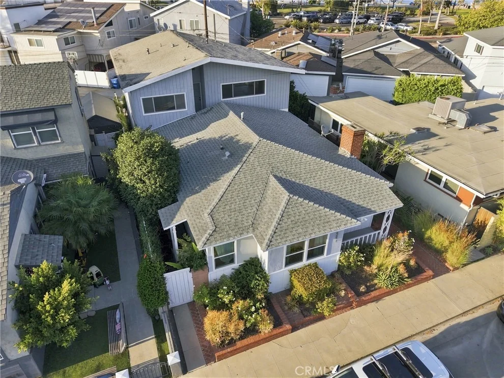 Unit for sale at 5829 E 2nd, Long Beach, CA 90803