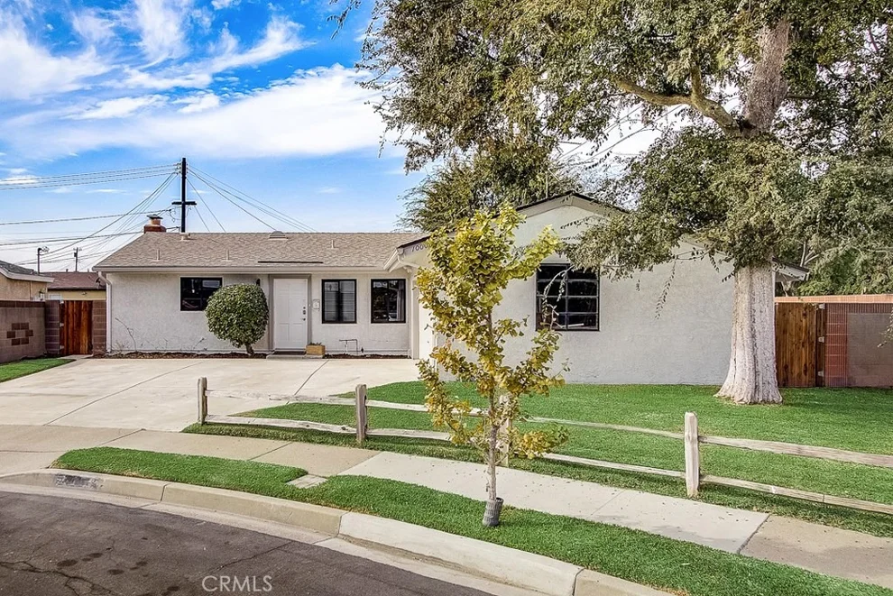 Unit for sale at 10001 Saint George Circle, Cypress, CA 90630