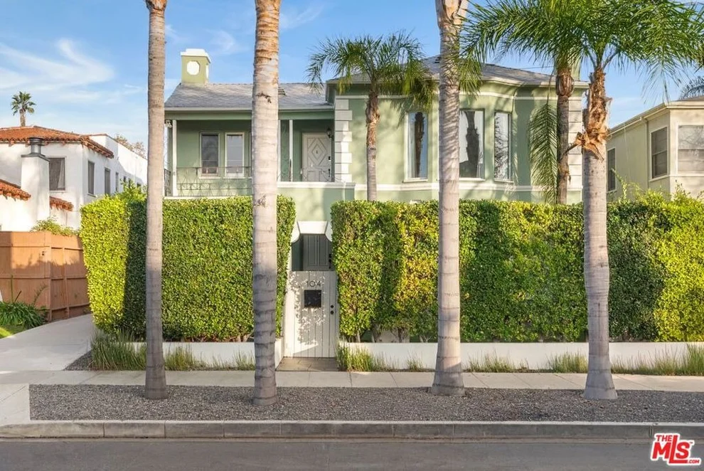 Unit for sale at 104 N Harper Avenue, Los Angeles, CA 90048