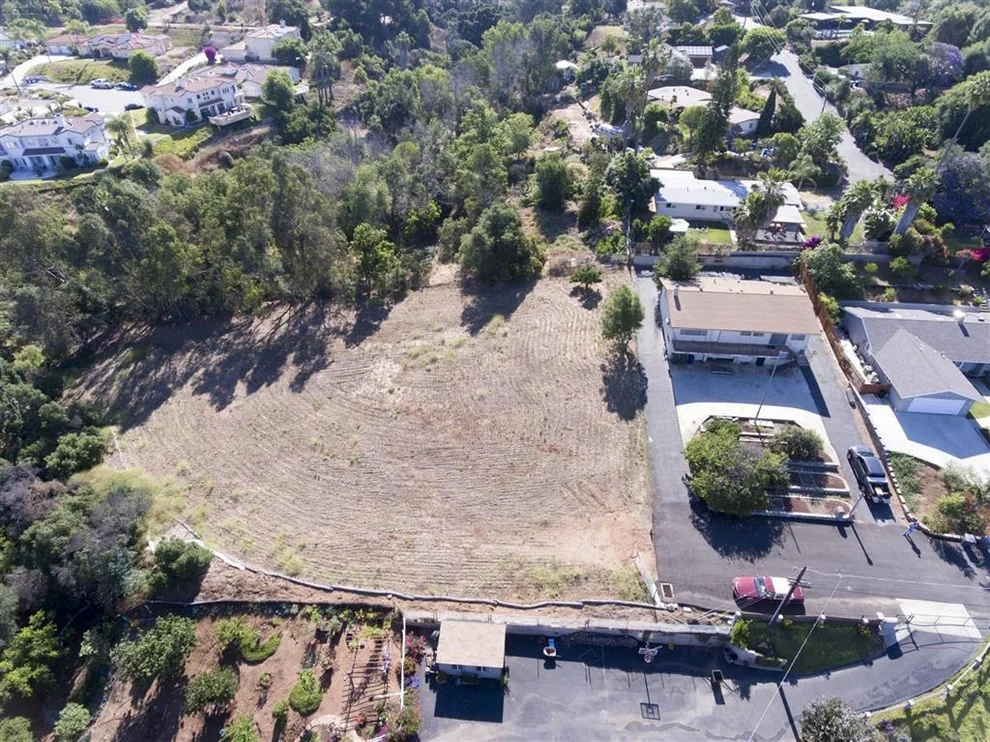 Unit for sale at 1255 Alessandro Ln, Vista, CA 92084