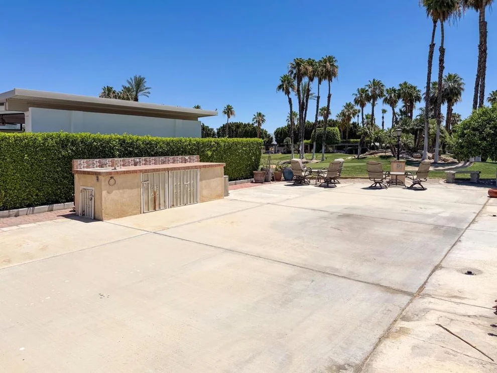 Unit for sale at 80394 Avenue 48, Indio, CA 92201