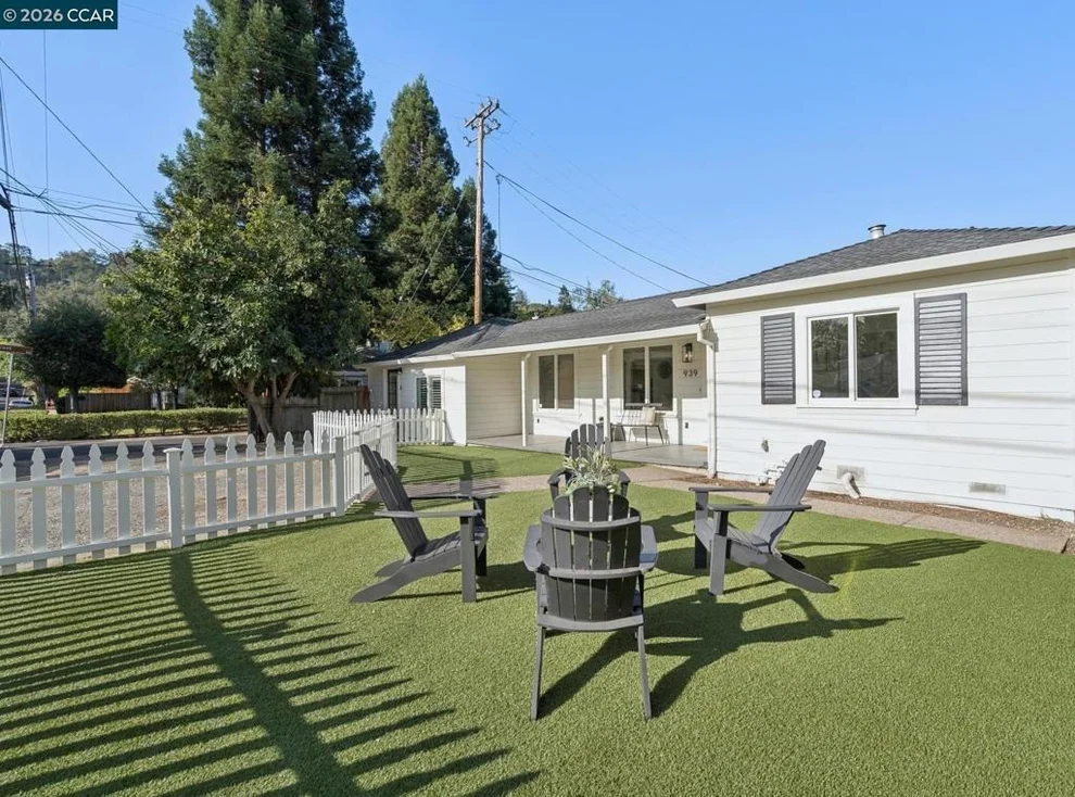 Unit for sale at 939 Mountain View Dr, Lafayette, CA 94549