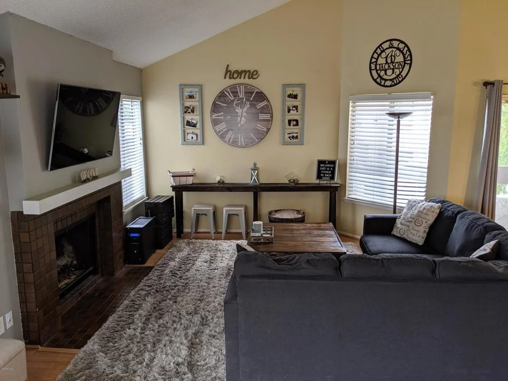 Unit for sale at 1724 Sinaloa Road, Simi Valley, CA 93065