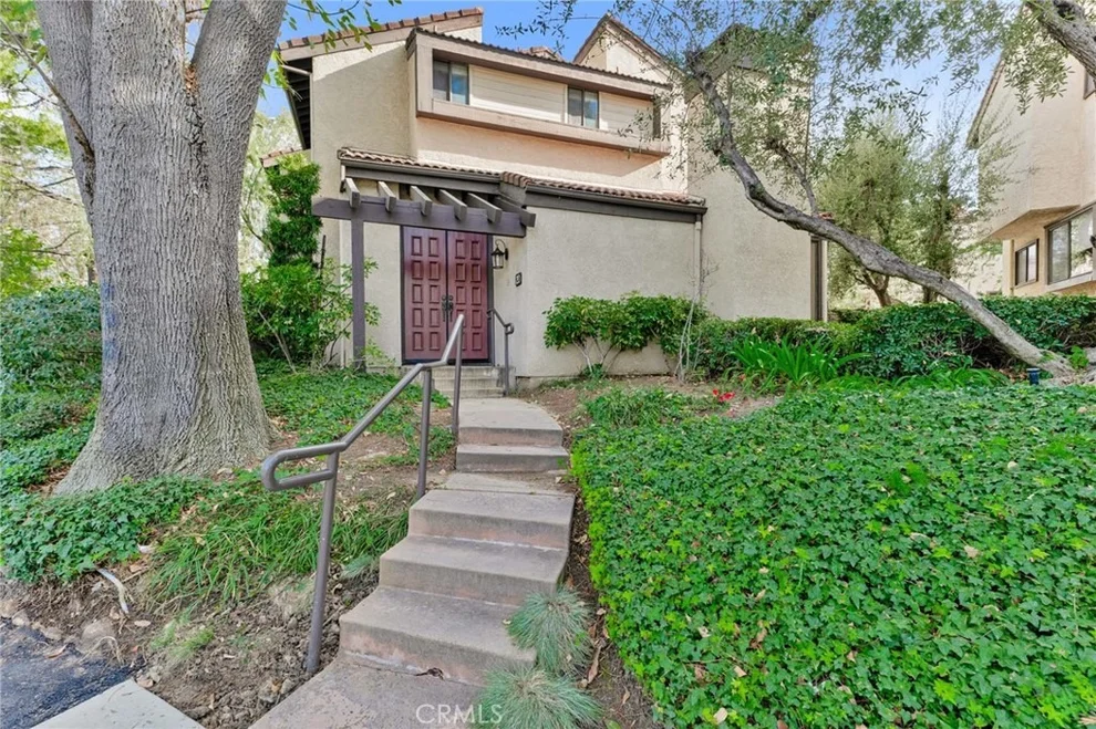 Unit for sale at 5757 Owensmouth Avenue, Woodland Hills, CA 91367