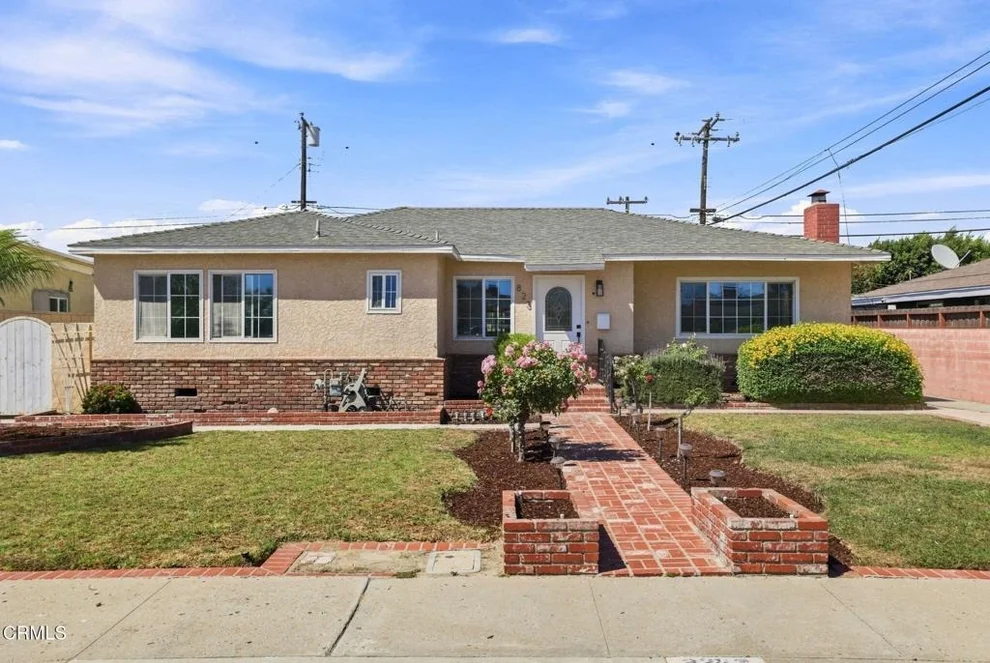 Unit for sale at 823 W Roderick Avenue, Oxnard, CA 93030