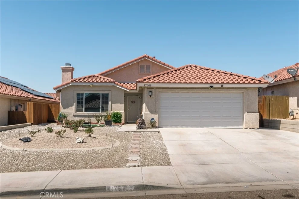 Unit for sale at 17608 Electra, Victorville, CA 92395