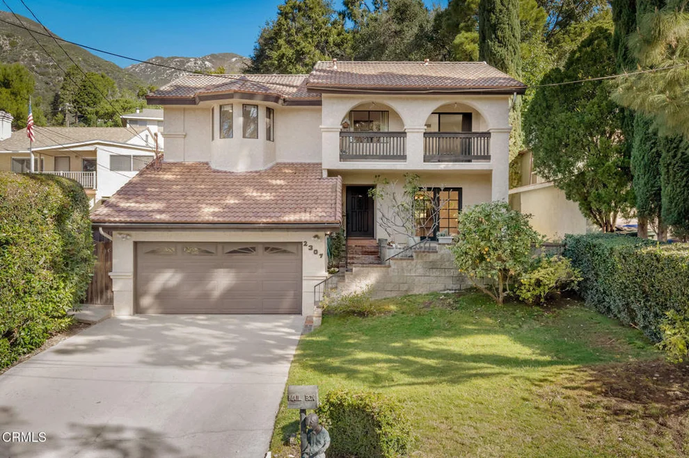 Unit for sale at 2307 Dorothy Street, La Crescenta, CA 91214