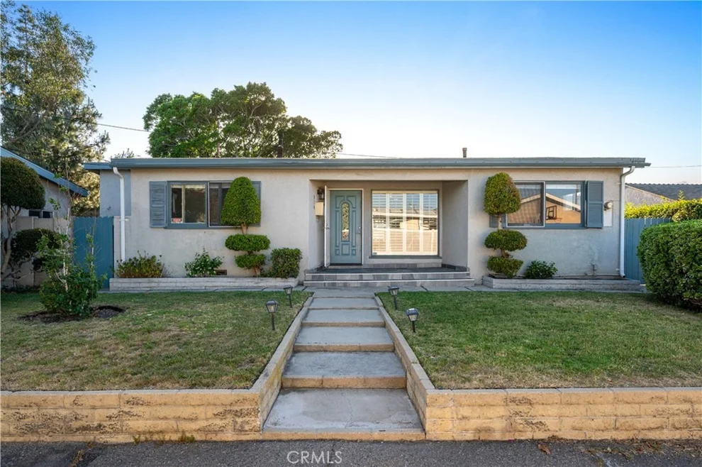 Unit for sale at 914 N Sacramento, Orange, CA 92867