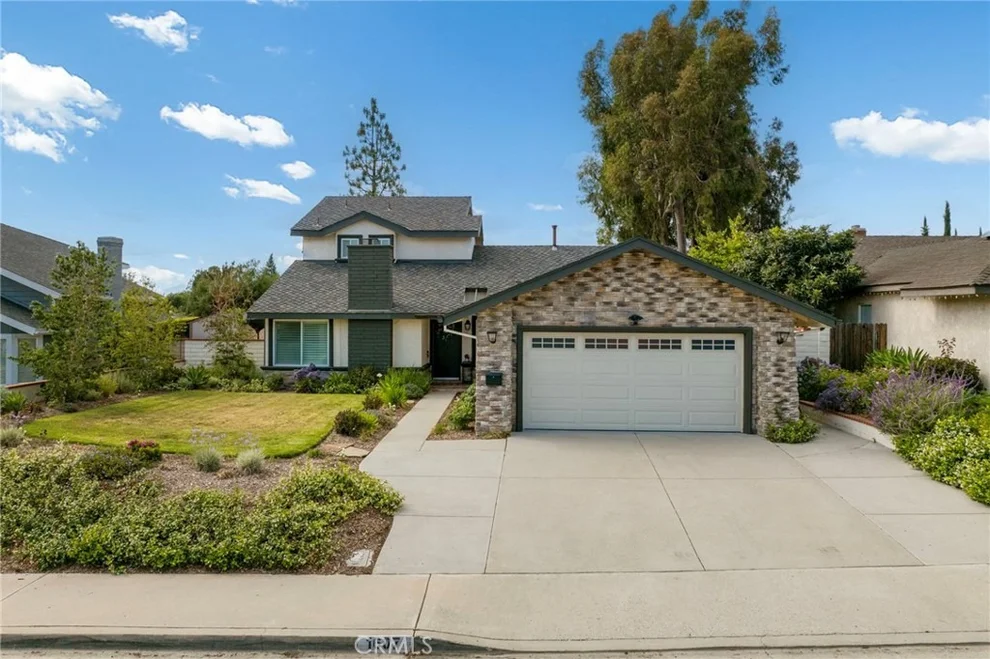 Unit for sale at 1607 Calle Miradero, San Dimas, CA 91773