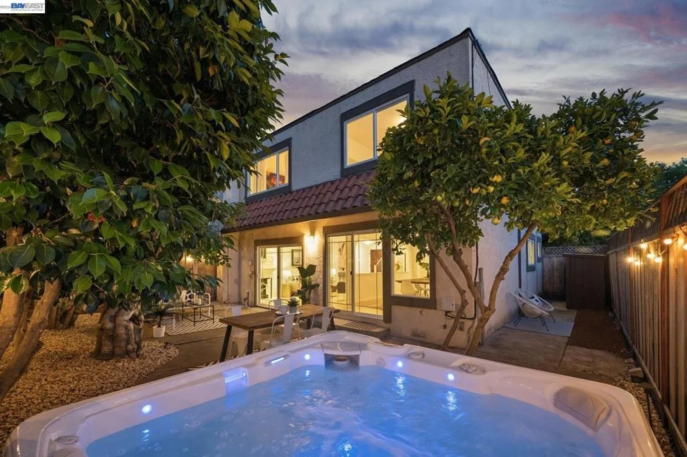 Unit for sale at 2615 SAN JOSE AVENUE, Alameda, CA 94501