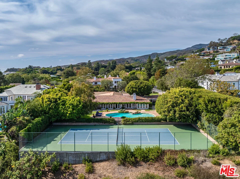 Unit for sale at 1580 San Remo Drive, Pacific Palisades, CA 90272