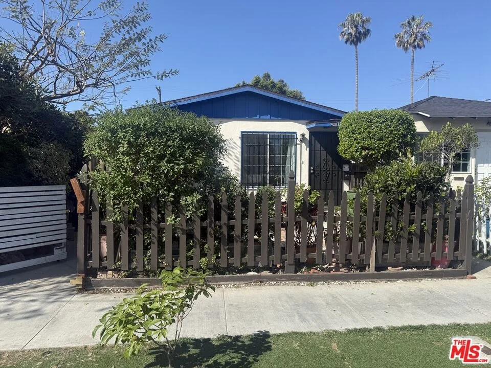 Unit for sale at 4207 S Centinela Avenue, Los Angeles, CA 90066