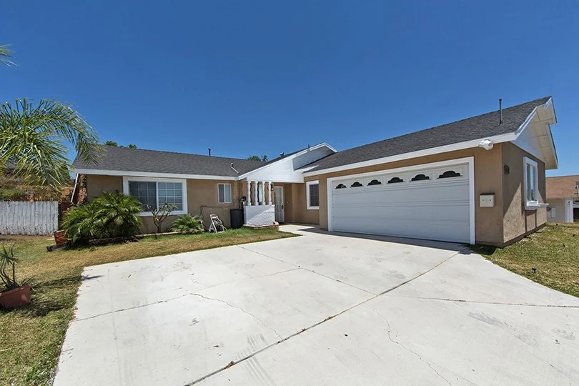 Unit for sale at 2810 Donax Ave, San Diego, CA 92154