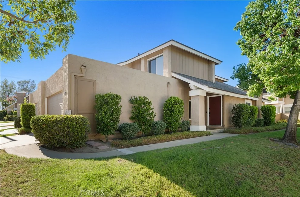 Unit for sale at 225 Allegheny Circle, Placentia, CA 92870
