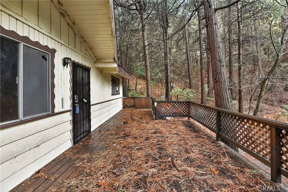 Unit for sale at 23933 Lake View Drive, Crestline, CA 92325