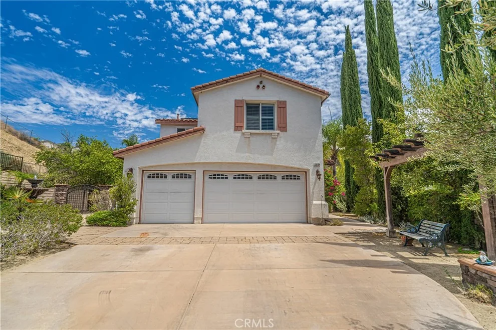 Unit for sale at 29164 Harmony Way, Saugus, CA 91390