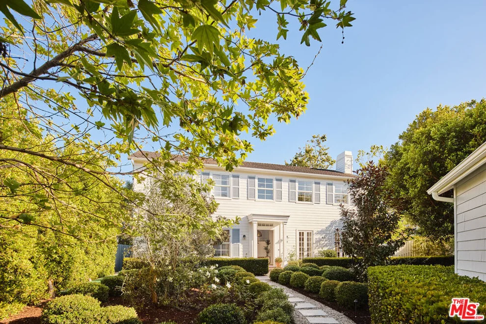 Unit for sale at 28830 Hampton Place, Malibu, CA 90265