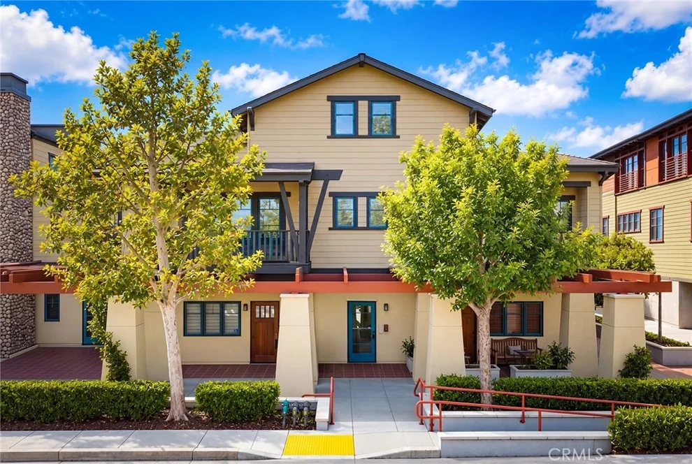 Unit for sale at 142 N Vermont, Glendora, CA 91741