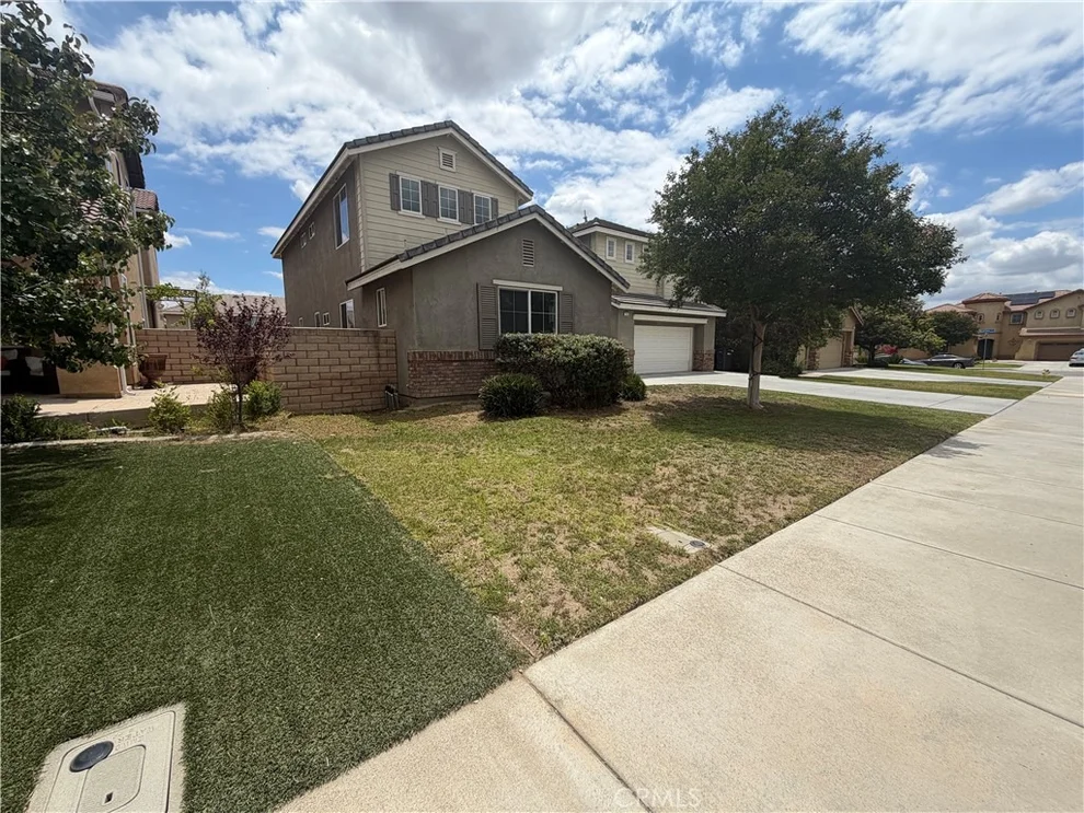 Unit for sale at 26813 Claystone Drive, Moreno Valley, CA 92555