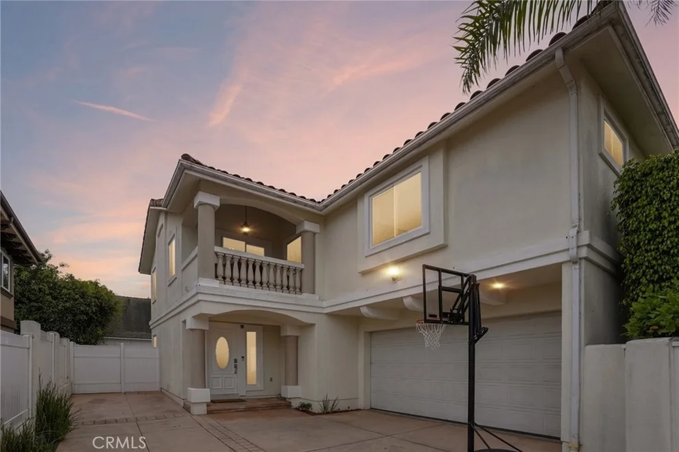 Unit for sale at 2116 Ernest Avenue, Redondo Beach, CA 90278