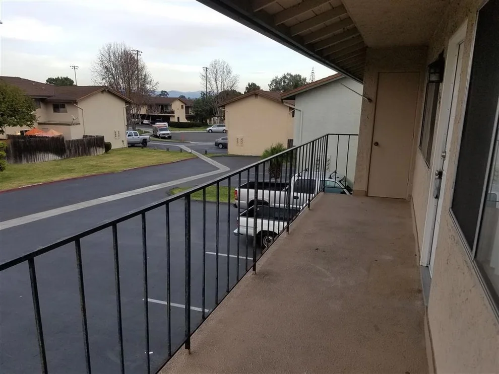 Unit for sale at 523 Debra Pl, San Marcos, CA 92078
