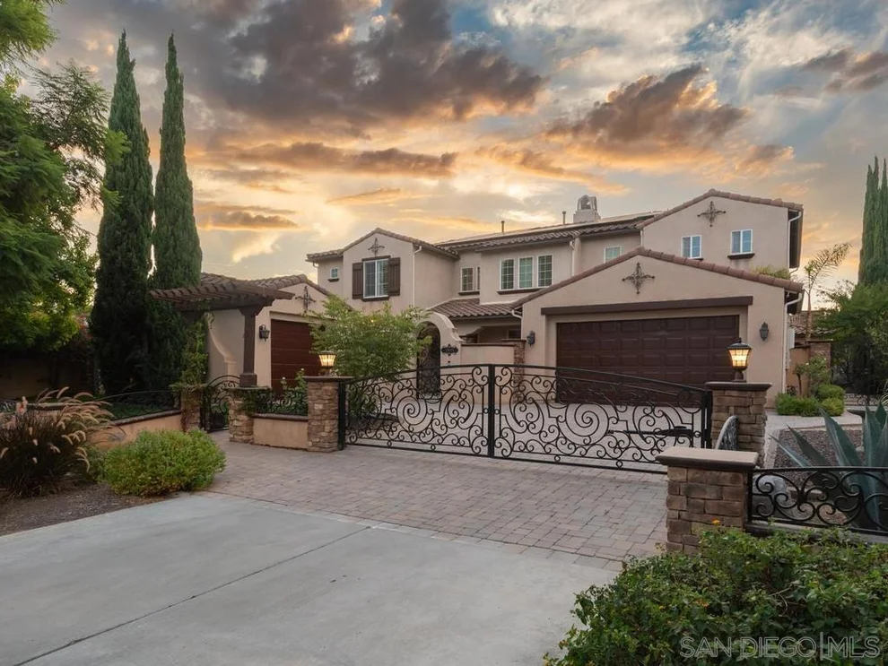 Unit for sale at 2845 Palmetto Point, Chula Vista, CA 91915