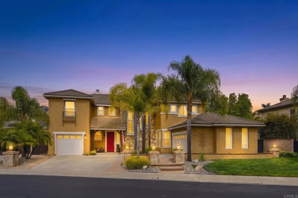 Unit for sale at 350 Lytham Glen, Escondido, CA 92026