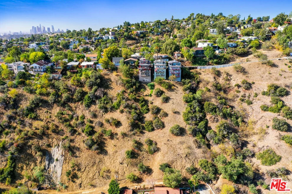Unit for sale at 317 Furness Avenue, Los Angeles, CA 90065