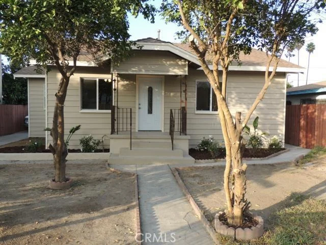 Unit for sale at 77 79 E Ellis Street, Long Beach, CA 90805