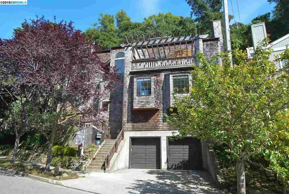 Unit for sale at 1721 TRESTLE GLEN RD, Oakland, CA 94610