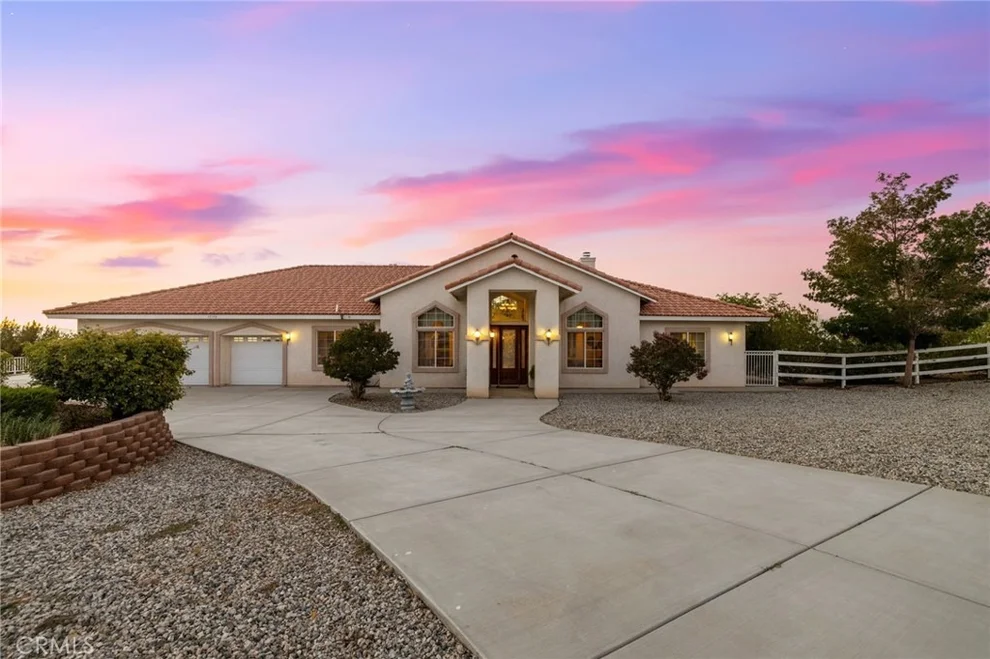Unit for sale at 17173 Fort Tejon Road, Llano, CA 93544