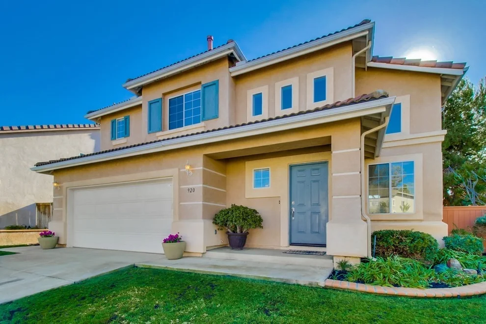 Unit for sale at 920 Camino La Paz, Chula Vista, CA 91910