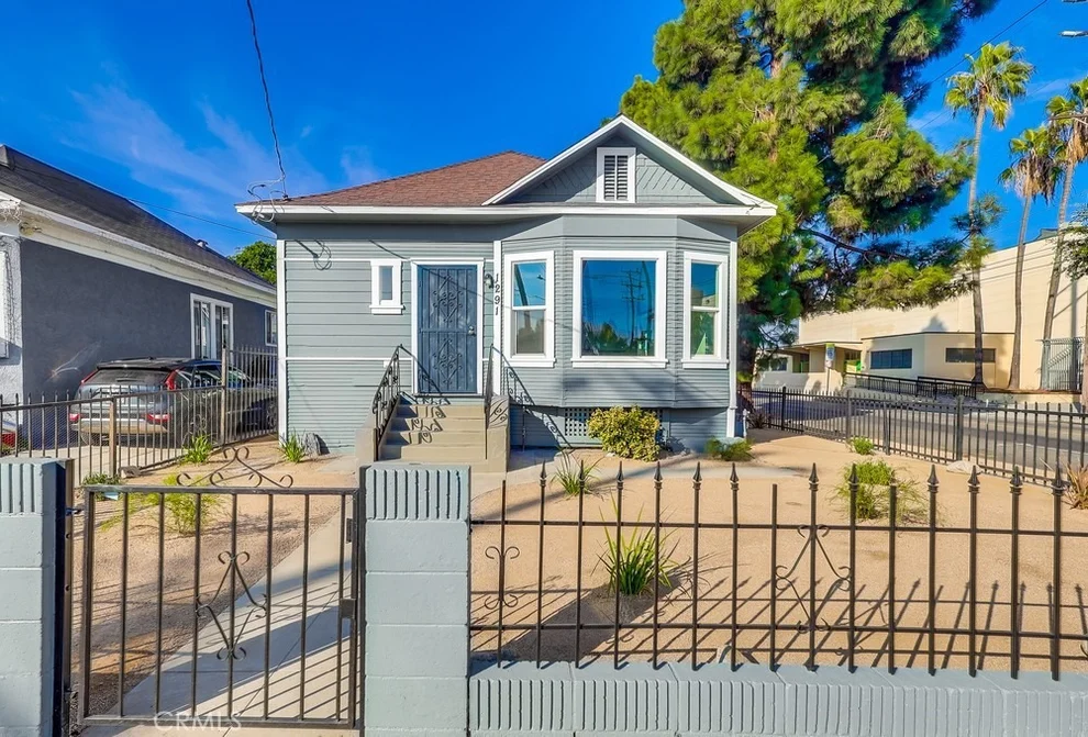 Unit for sale at 1291 E 40th, Los Angeles, CA 90011