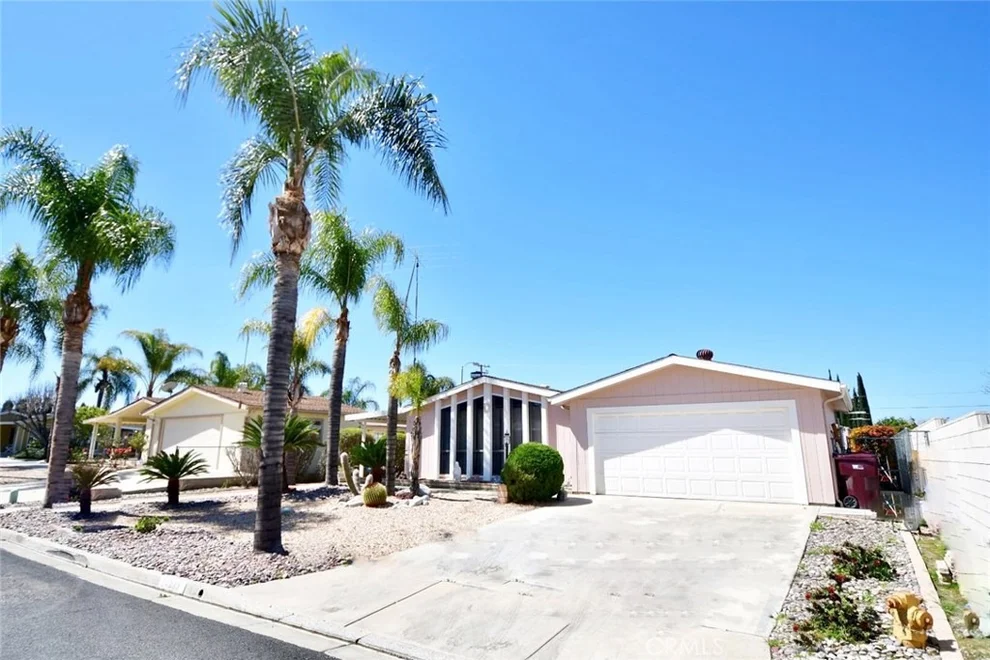 Unit for sale at 24983 W Posey Drive, Hemet, CA 92544