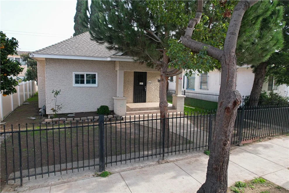 Unit for sale at 1450 Peterson, Long Beach, CA 90813