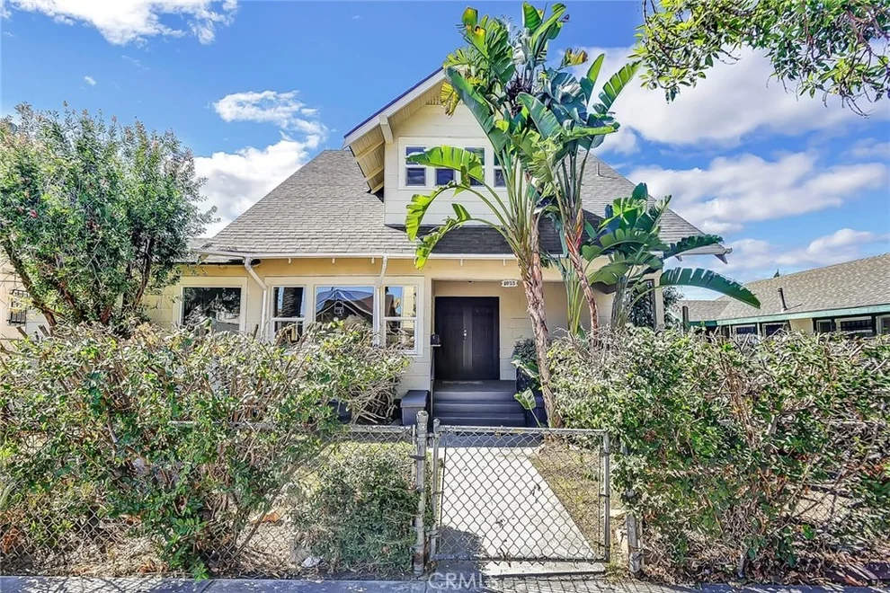 Unit for sale at 1025 Saint Louis Avenue, Long Beach, CA 90804