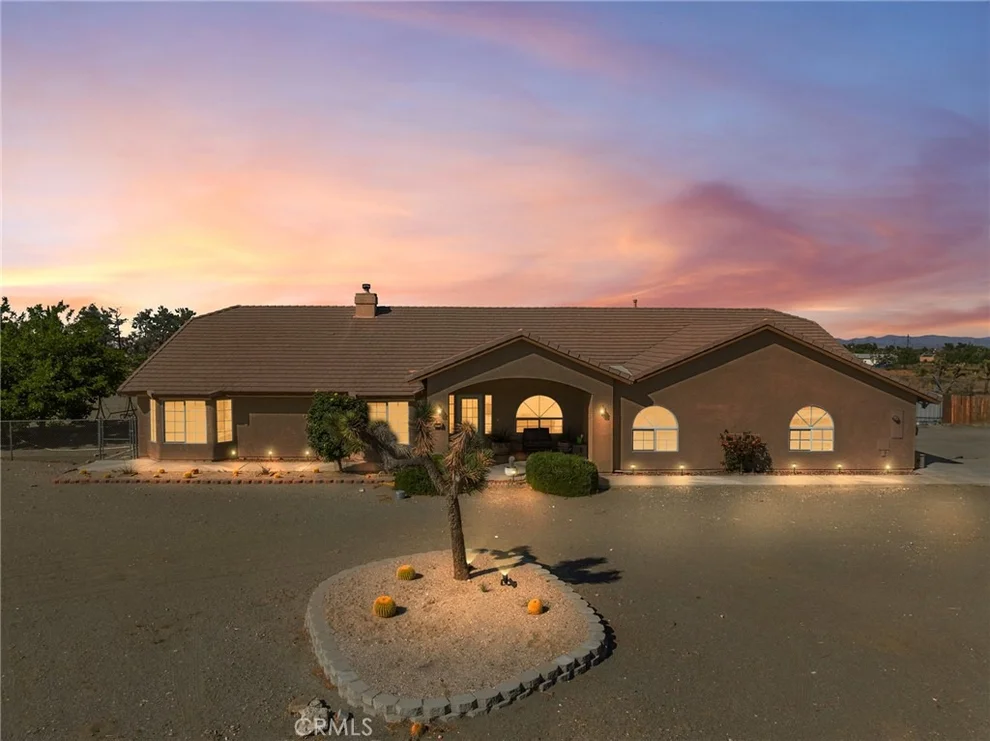 Unit for sale at 11025 El Esteban, Phelan, CA 92371