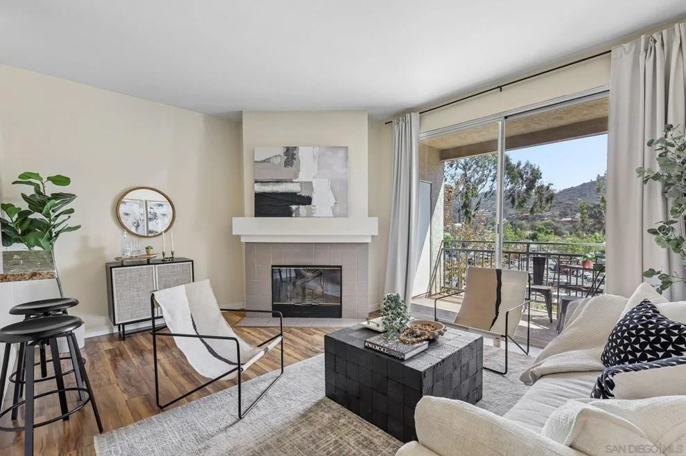 Unit for sale at 2020 Camino De La Reina, San Diego, CA 92108