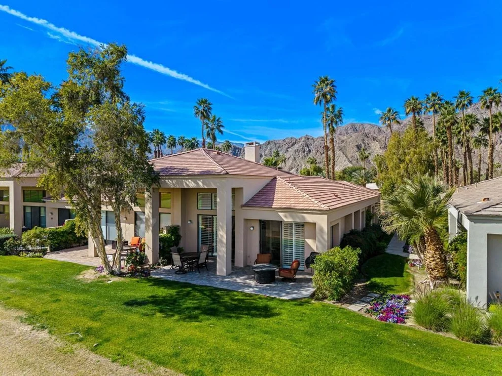Unit for sale at 54914 Oaktree, La Quinta, CA 92253