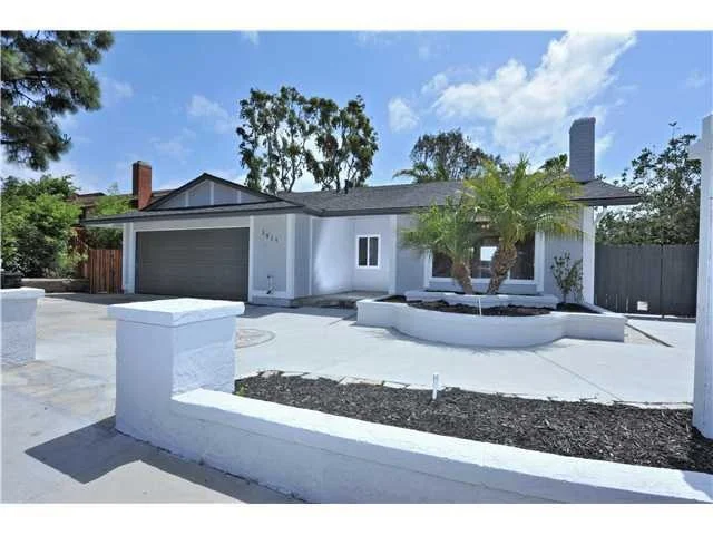 Unit for sale at 3615 Kings Avenue, Oceanside, CA 92056