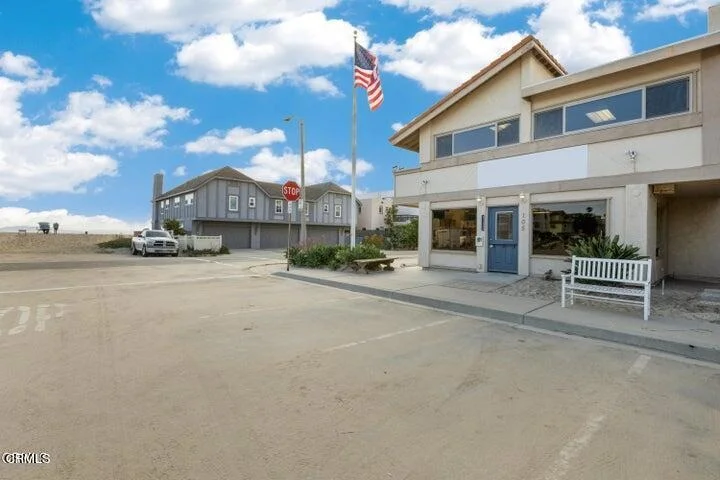 Unit for sale at 105 Los Altos Street, Oxnard, CA 93035
